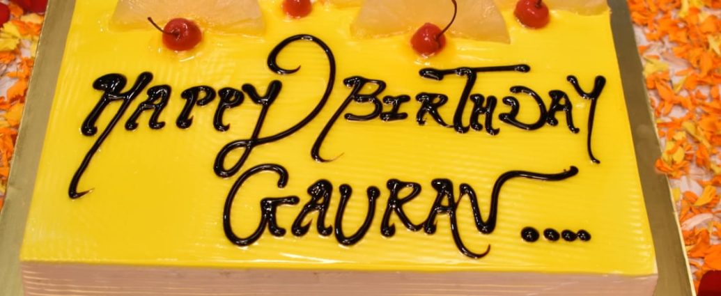Gaurav Khanna celebrates his birthday